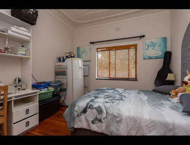 3 BEDROOM FREEHOLD FOR SALE IN KENSINGTON